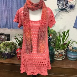 Super cute crochet/knit sort sleeve top